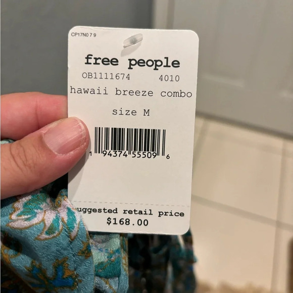 Free People Hanalei Bay Tiered Maxi Dress in Hawaii Breeze Combo Size M NWT - Picture 3 of 4